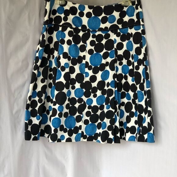 Becky & Max White Cotton Skirt W/Black & Blue Design Box Pleats 10 - Picture 3 of 7